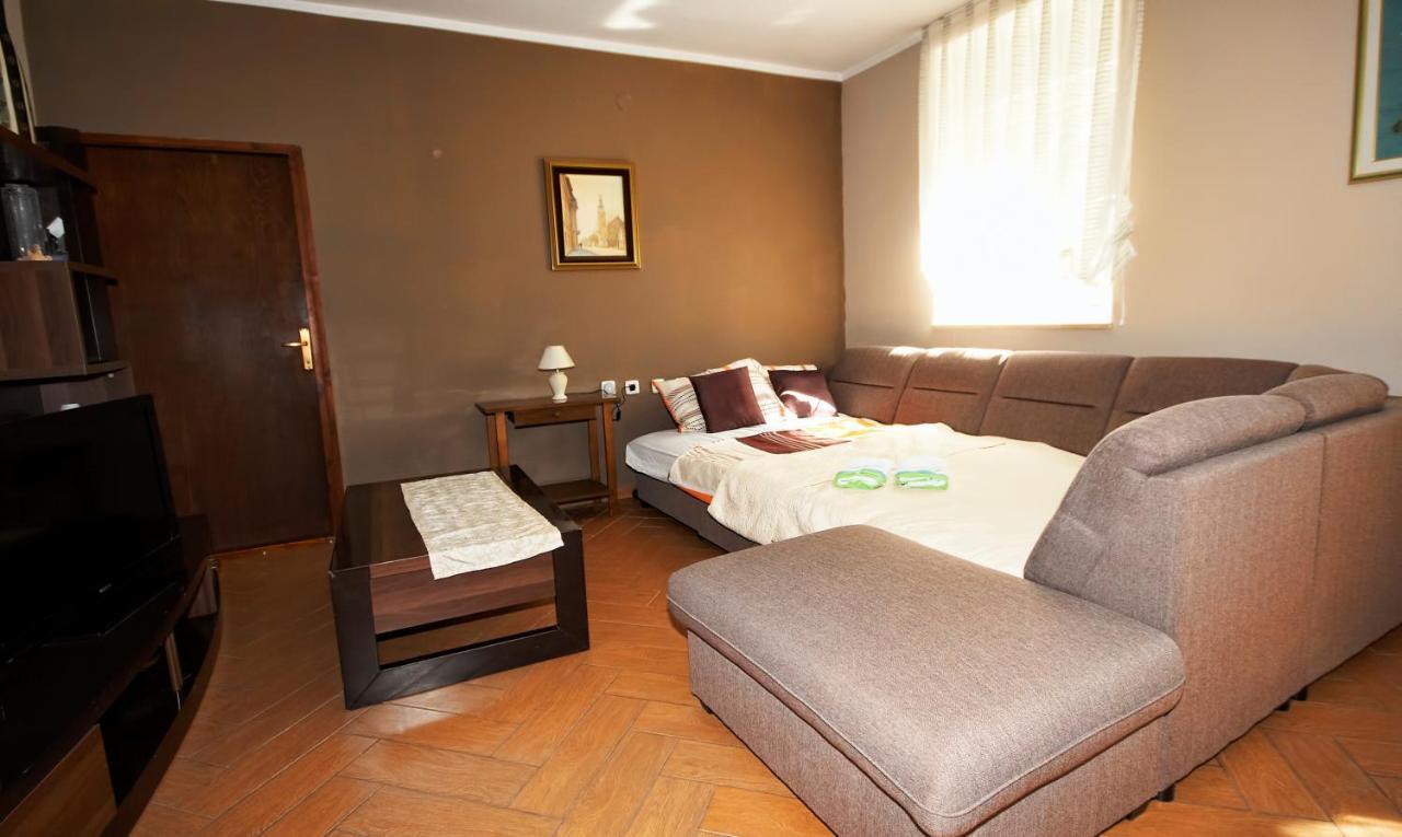 Green House Apartment Pula Luaran gambar