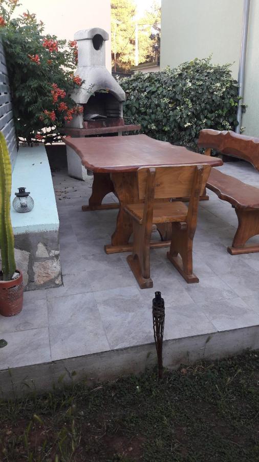 Green House Apartment Pula Luaran gambar